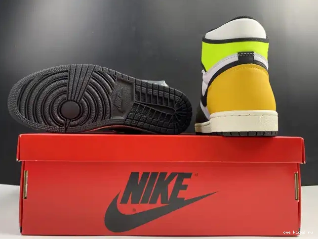 Chep Onekick HIGH GOLD' 555088-118 1 AIR JORDAN 'VOLT OG RETRO 0407